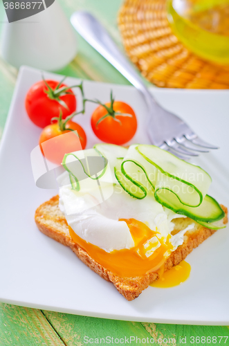 Image of toast with poached eggs