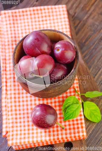 Image of plums
