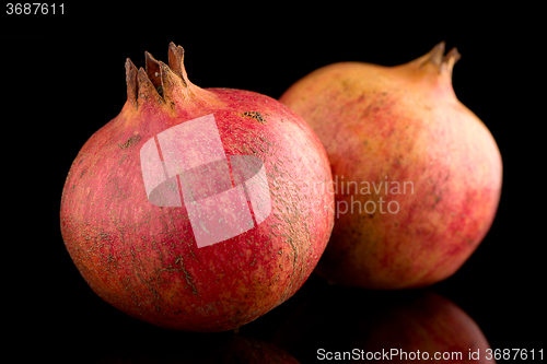 Image of ripe pomegranate fruit