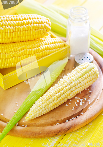 Image of boiled corn with salt