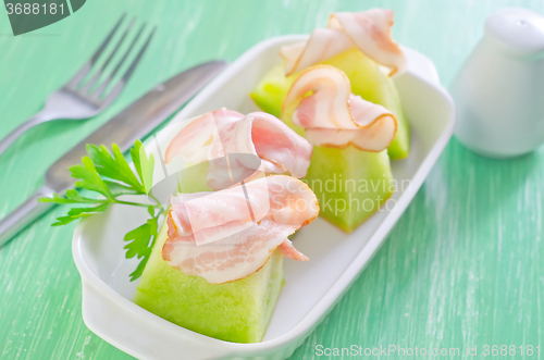 Image of ham and melon