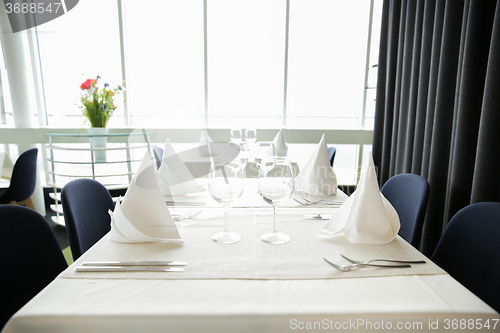 Image of decorated table at restaurant