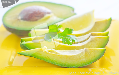 Image of salad with avocado