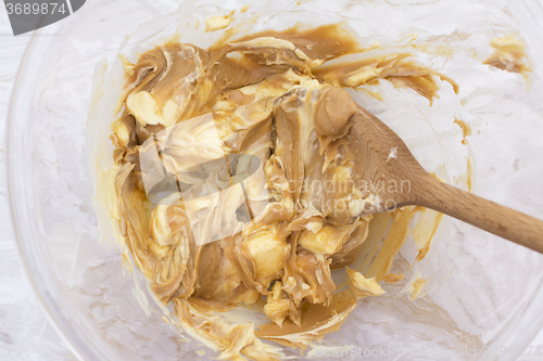 Image of Combining butter and smooth peanut butter