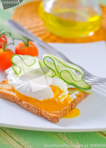 Image of toast with poached eggs