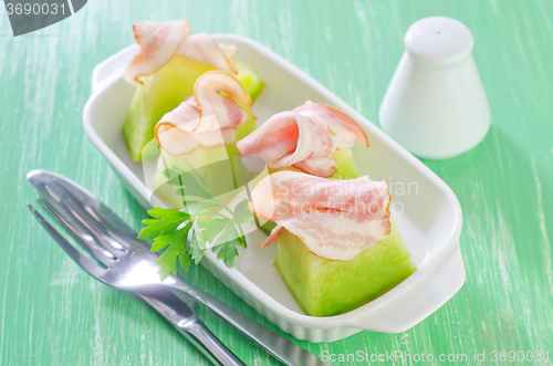 Image of ham and melon