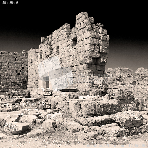 Image of  in  perge old construction asia turkey the column  and the roma