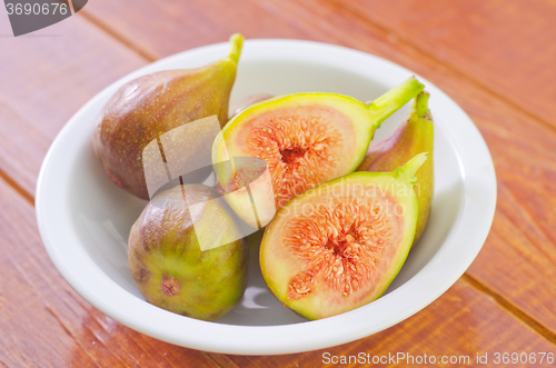 Image of fresh figs