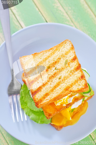 Image of egg with bread