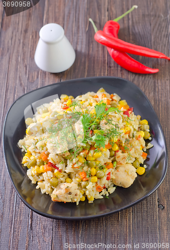 Image of rice with meat and vegetables