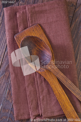 Image of wooden dishware