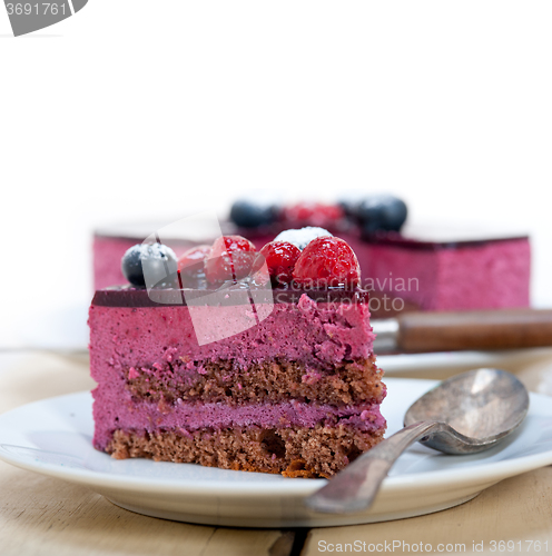 Image of blueberry and raspberry cake mousse dessert