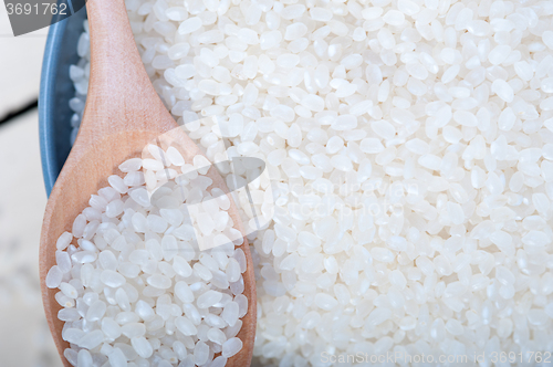 Image of raw white rice 