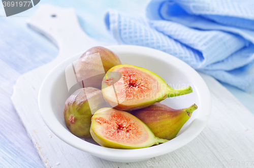 Image of fresh figs