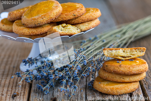 Image of Biscuits with lavender.