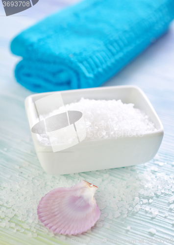 Image of sea salt and shells