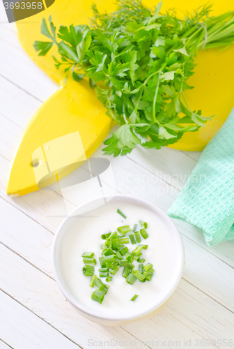 Image of sour cream with green onion