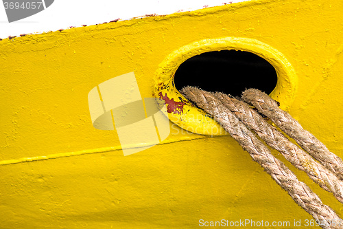 Image of Mooring line of a trawler