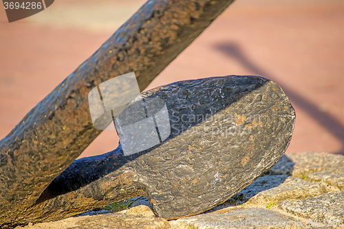 Image of Anchor, old and rusty