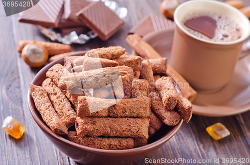 Image of chocolate dry breakfast