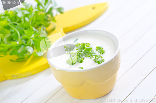 Image of sour cream with green onion