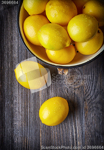 Image of fresh ripe lemons