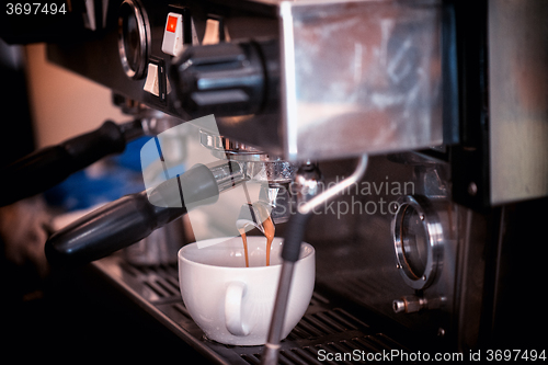 Image of preparing coffee in cafe