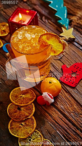 Image of Fresh juice of ripe mandarins in glass.