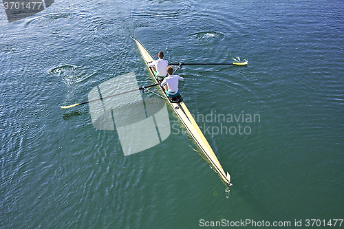 Image of Two rowers in a boat