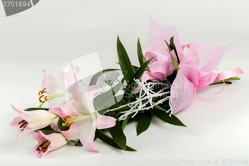 Image of bouquet of pink lily flower