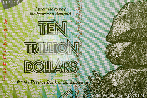 Image of Zimbabwe twenty billion dollars banknote