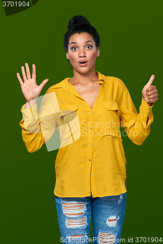 Image of Woman showing six fingers