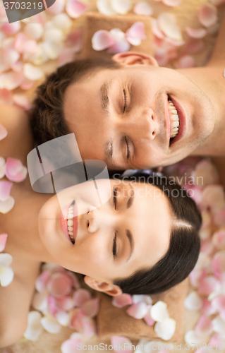 Image of couple in spa