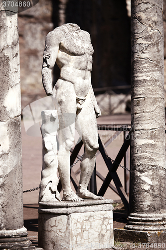 Image of Ancient ruins of Villa Adriana ( The Hadrian\'s Villa ), Canopo, 