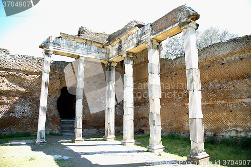 Image of Ancient ruins of Villa Adriana ( The Hadrian\'s Villa ), Building