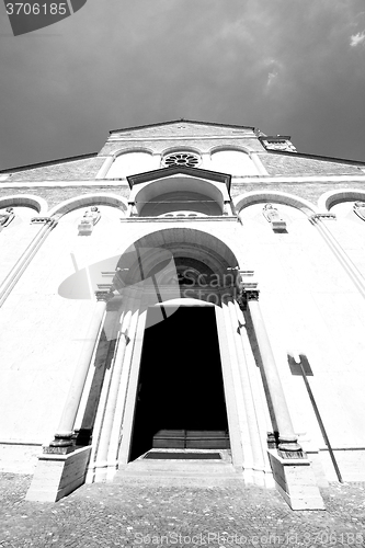 Image of  exterior old architecture in italy europe milan religion       