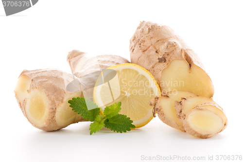 Image of Ginger root and lemon slice