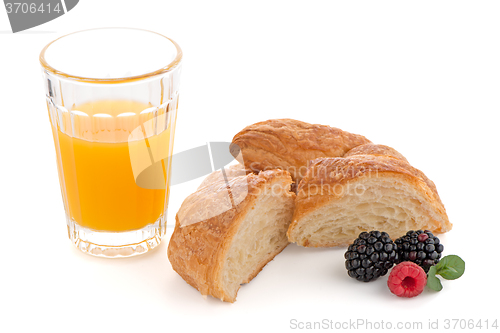 Image of Croissant , raspberries and blackberries
