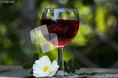 Image of red wine