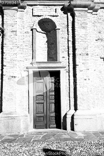 Image of detail in  wall door  italy land europe architecture and wood th