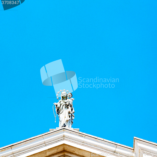 Image of monument statue  in old historical construction italy europe mil