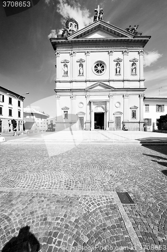 Image of monument old architecture in italy europe milan religion       a