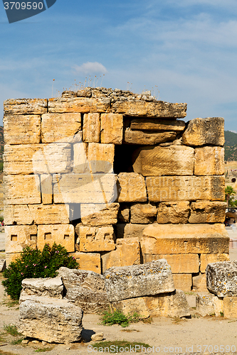 Image of and  roman   pamukkale    in asia turkey the column  