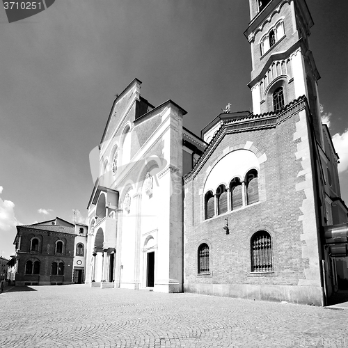 Image of  exterior old architecture in italy europe milan religion       