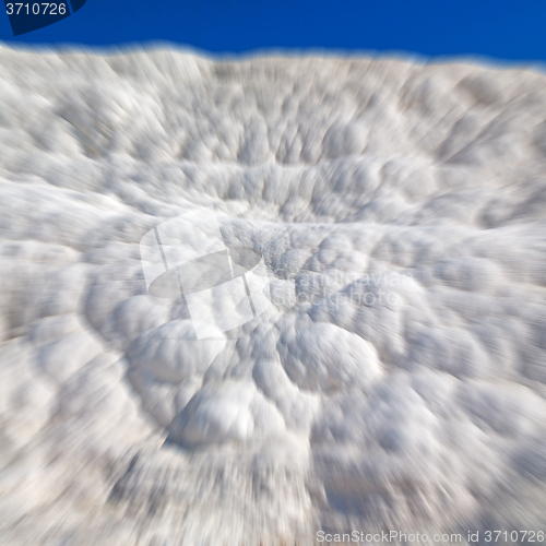 Image of calcium bath and travertine blurred 