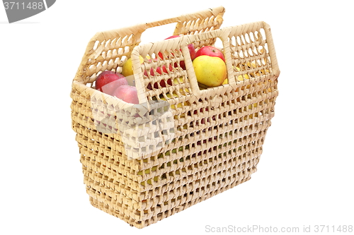 Image of wattle basket full of bio apples