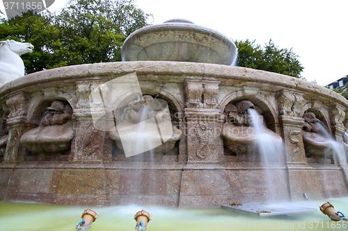 Image of The Wittelsbacher fountain at the Lenbachplatz in Munich, German