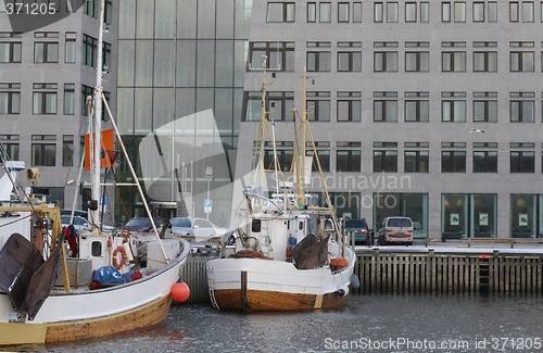 Image of Norwegian harbour.