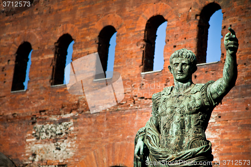 Image of The leader: Cesare Augustus - Emperor