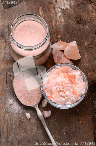 Image of Himalayan pink crystal salt